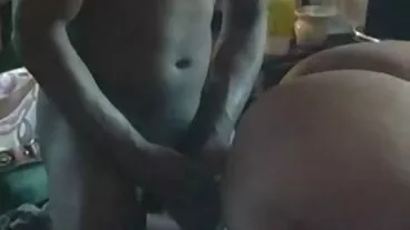 ஸ்வீட்ஹார்ட் கருங்காலி நிக்கோல் கிட் தீவிர ஆபாசத்தை மிகவும் அனுபவித்து வருகிறார்