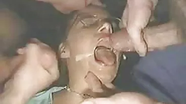 ஜோர்டான் ப்ரைஸ் ஒரு இளைஞனின் பெரிய டிக் மீது சவாரி செய்கிறார்
