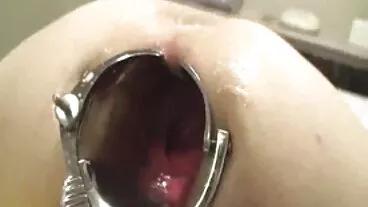 சூடான வெள்ளை பிச் கத்ரீனா ஜேட் இரண்டு பெரிய கருப்பு டிக்களால் திருகப்பட்டது