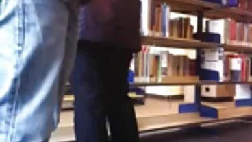 அழகான அழகி ஜினிப்ரா பெலூசி உள்ளே ஒரு பெரிய டிக் போல் உணர்கிறார்